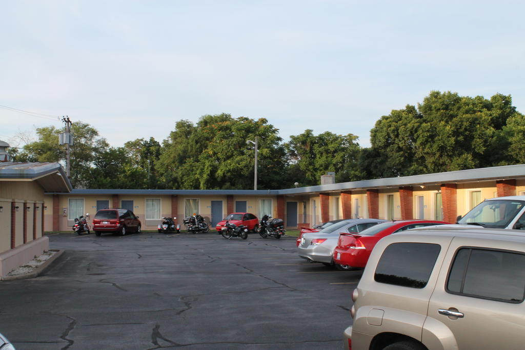 American Motor Inn - Rock Island Luaran gambar